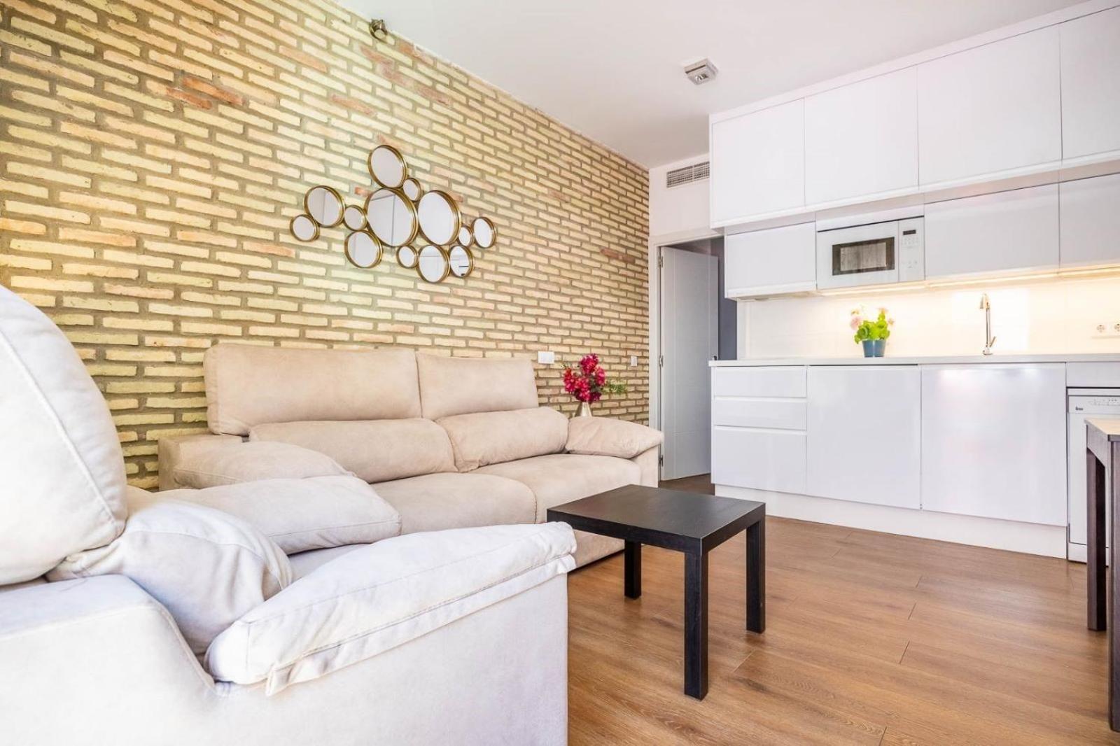 Apartamentos Poemas & Rimas De Becquer เซบีญา ภายนอก รูปภาพ
